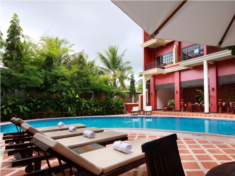Apsara Holiday Hotel เสียมราฐ ภายนอก รูปภาพ